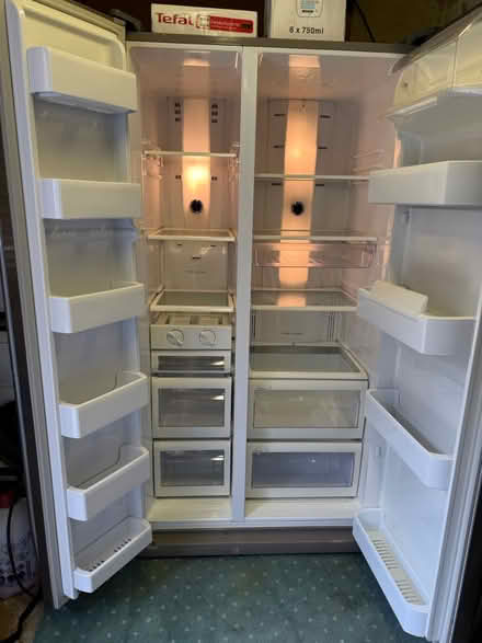 Photo of free samsung f/freezer spares/repairs (Collier row romford. RM5) #4