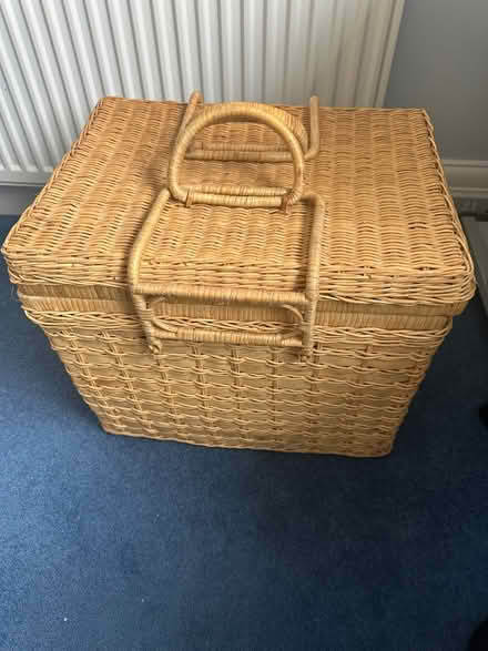 Photo of free Picnic Baskets (x2) and Travel Bag (Sheffield 11) #4