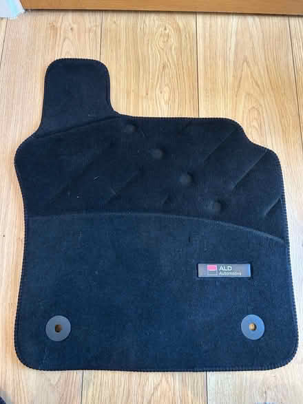 Photo of free VW Tiguan R-line car matts (2017) (DA3) #1