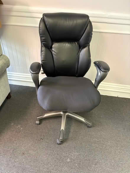 Photo of free Office Chair (797 Washington St, Newton, MA) #1