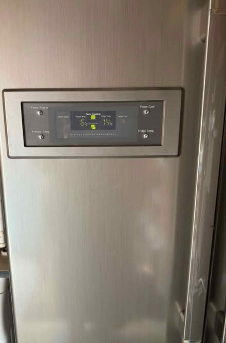 Photo of free samsung f/freezer spares/repairs (Collier row romford. RM5) #3