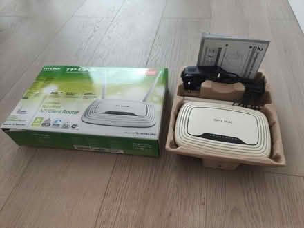 Photo of free TP-Link Wireless Router (TL-WR834ND) (Penge BR3) #1