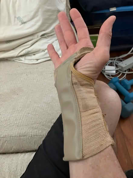 Photo of free Wrist brace (Crestwood, NW DC) #1