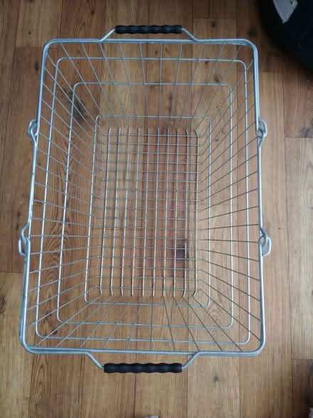 Photo of free Wire Shopping Basket (Waterlooville PO8) #1