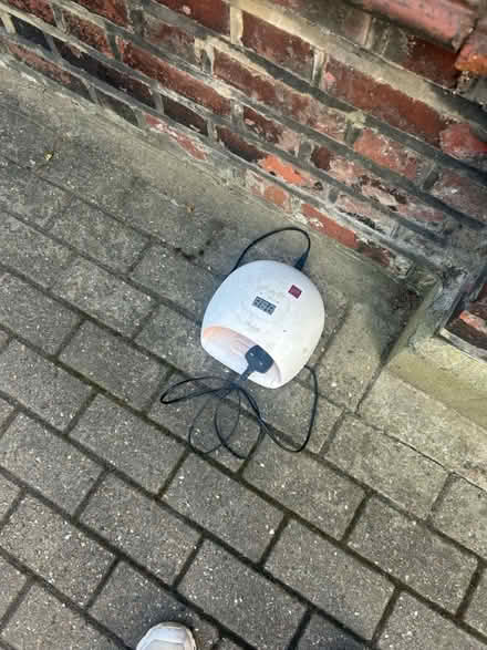 Photo of free LED lamp (SW12 8ez) #1