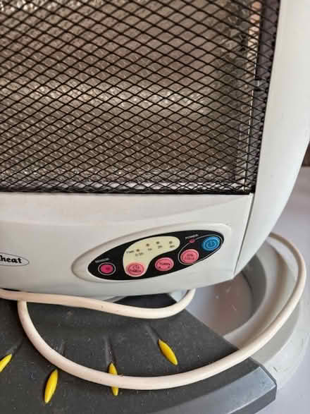 Photo of free halogen electric heater (Michelmersh, Romsey) #2