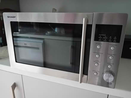 Photo of free Microwave oven (Glenfield Rd area LE3) #1