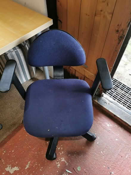 Photo of free Desk chair. (IP4) #1