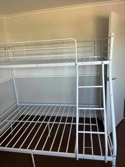 Photo of free White metal bunk bed (Cowdenbeath KY4 9) #2