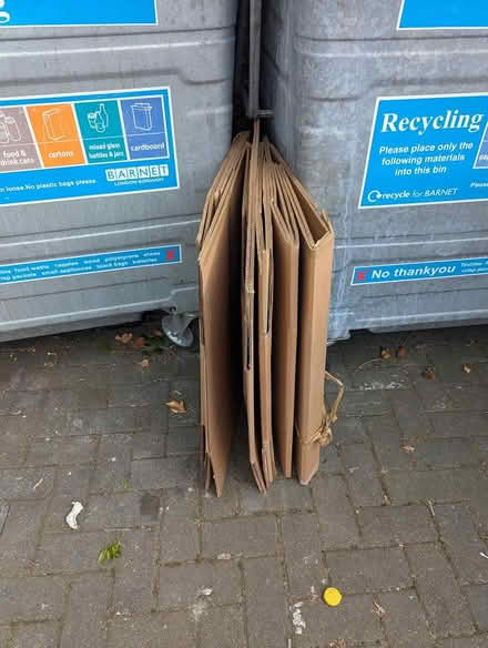 Photo of free moving boxes (New barnet EN4) #1