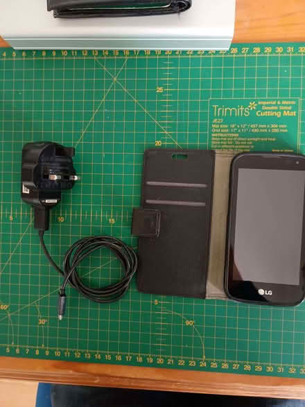 Photo of free LG Mobile phone (Shurdington GL51) #1