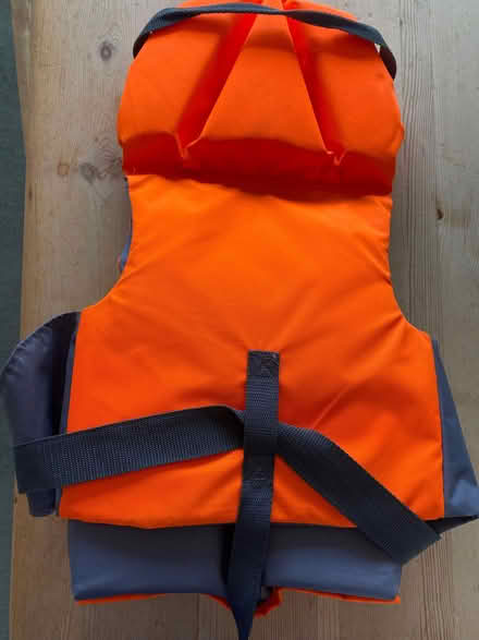 Photo of free Child’s buoyancy aid (North Hinksey OX2) #1