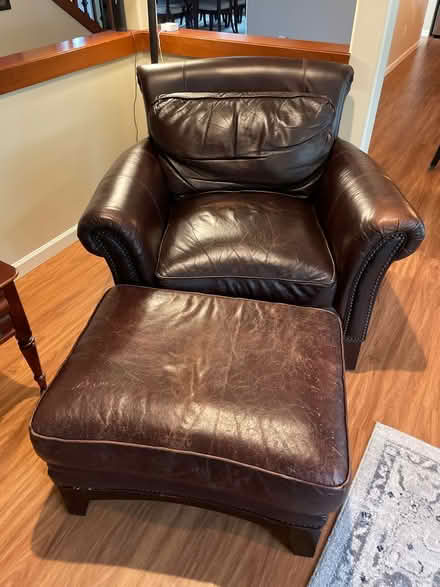 Photo of free Leather chair and ottoman (Edgewood WA) #1