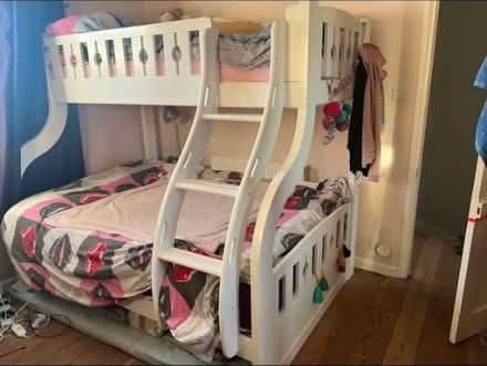 Photo of free Double bed (Surbiton KT6) #1