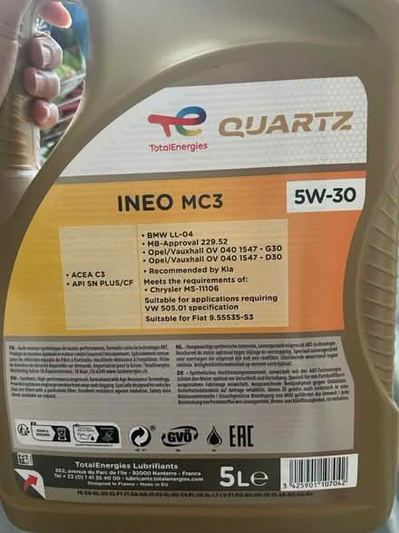 Photo of free Engine oil (Pevensey road SW17) #2