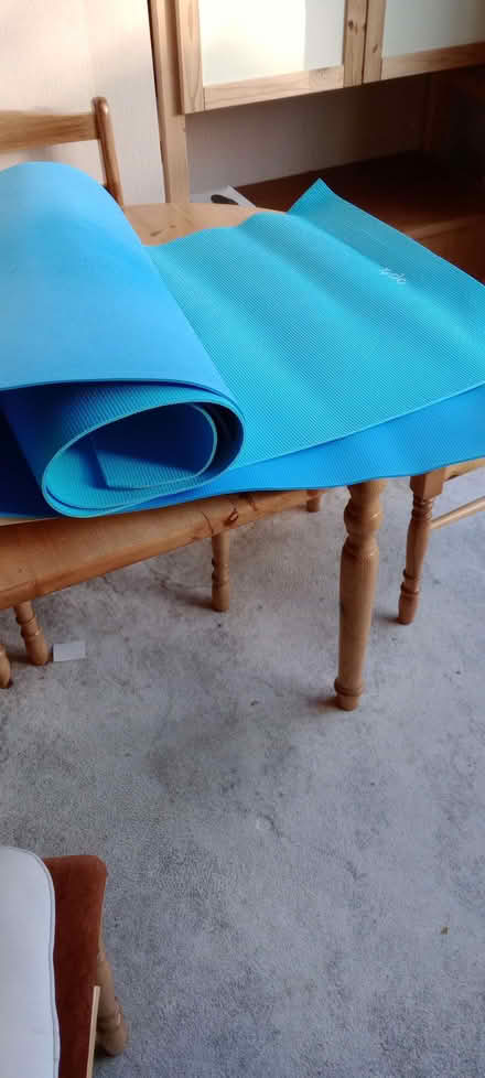 Photo of free A couple of thin yoga mats (The Wells KT18) #1