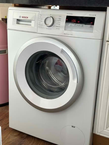Photo of free Bosch Serie 4 8Kg Washing Machine (Hildenborough) #1