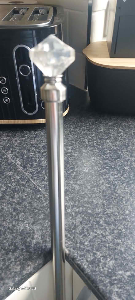 Photo of free Curtain rod (BT15) #2
