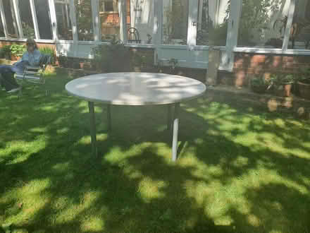 Photo of free Round table with removable legs (HP10) #3