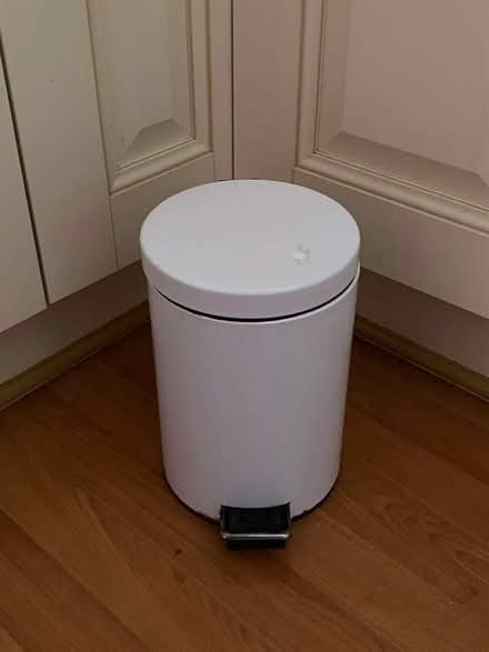 Photo of free Small pedal bin (Whinfield DL1) #1