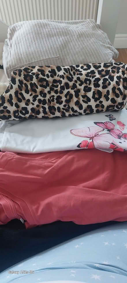 Photo of free Ladies clothing (BT15) #2