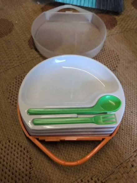 Photo of free Picnic set (Woodley RG5) #2