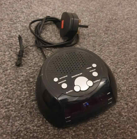 Photo of free Alarm clock/radio (Chingford E4) #2