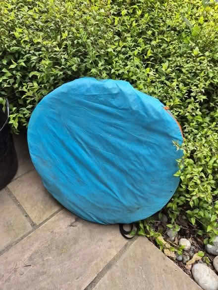 Photo of free Mini pop up half tent (Lewes BN7) #1