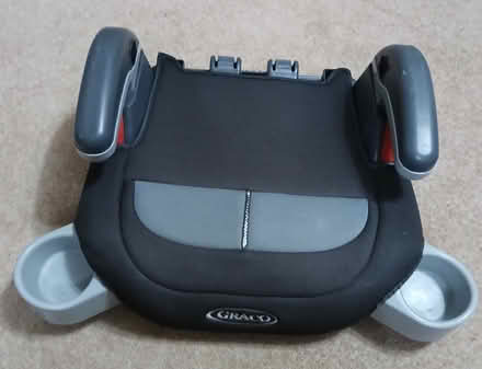 Photo of free Graco car seat ws15 (Armitage WS15) #3