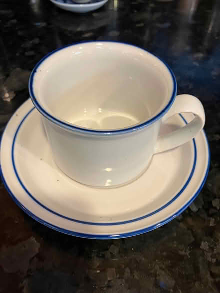 Photo of free cups and saucers (White Oaks area of San Carlos) #2