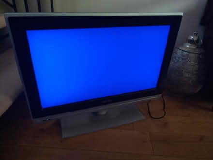 Photo of free Philips 26" tv (Purley on Thames RG8) #1