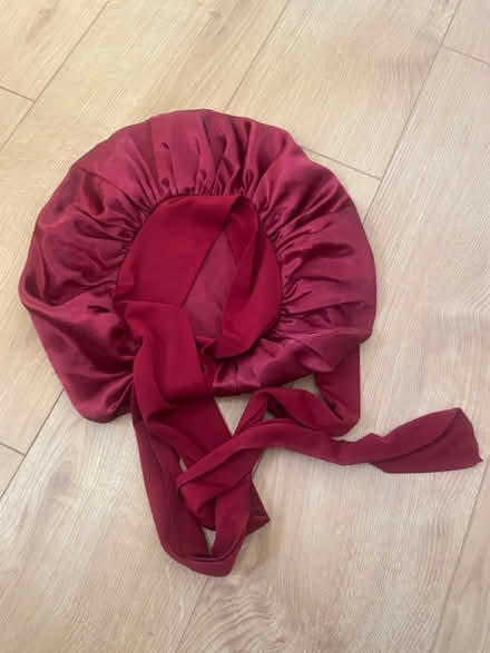 Photo of free Satin head scarf (adjustable) (Welling DA16) #1