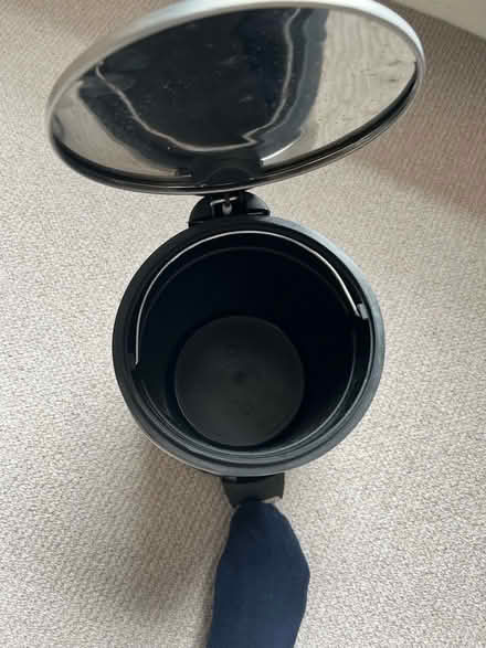 Photo of free Small bin (Fulham Palace Rd W6) #2