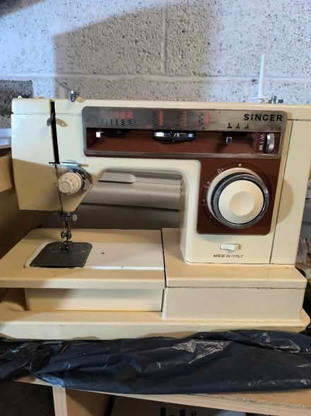Photo of free Singer sewing machine (Allerton BD15) #1