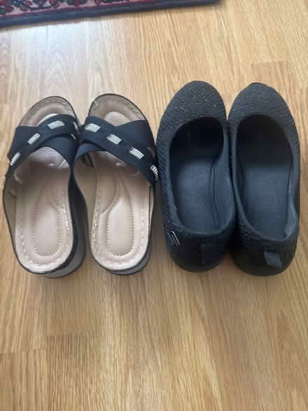 Photo of free Sketchers size 4/5 (East dulwich SE22) #1