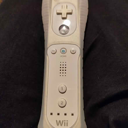 Photo of free Wii controller (Church RG2) #1