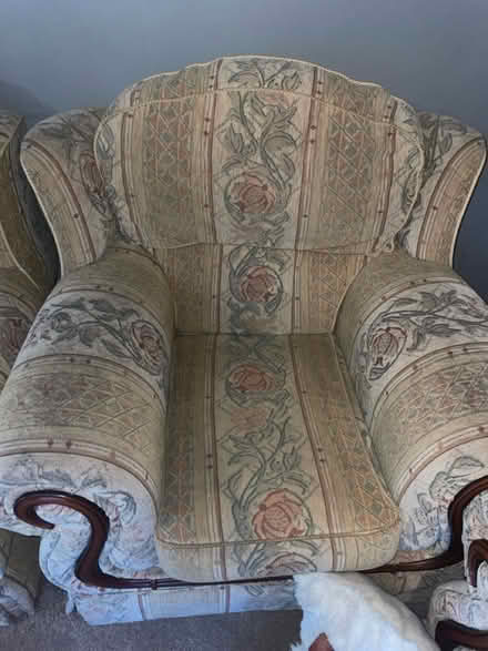 Photo of free 3 piece sofa (SK14) #3