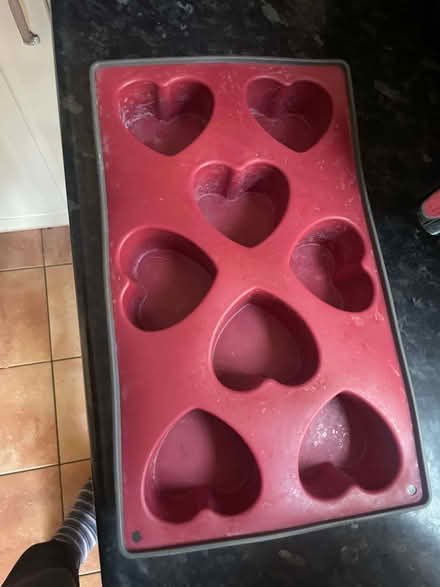 Photo of free Silicon tray for heart shaped muffins (Bear Flat) #1