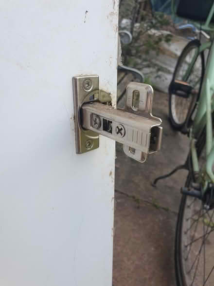 Photo of free Kitchen cupboard door with hinges (Old Trafford, M16) #1