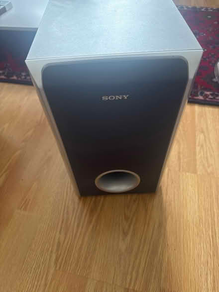 Photo of free Sony speaker (East dulwich SE22) #3