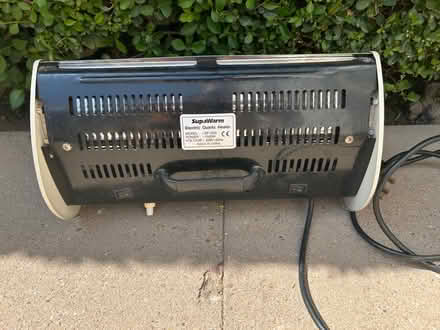 Photo of free Small electric fire (Elmdon Heath B91) #3