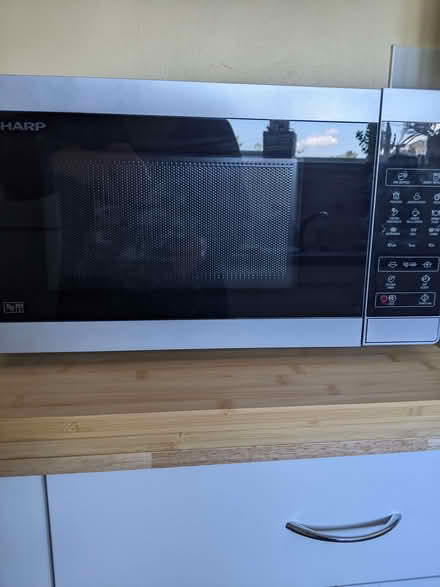 Photo of free Microwave (South Ockendon RM15) #1