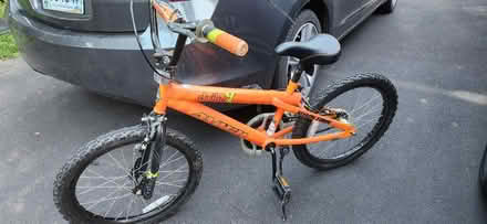 Photo of free Kids bike 7 to 9 year olds (Bethesda Ayrlawn - near NIH) #3