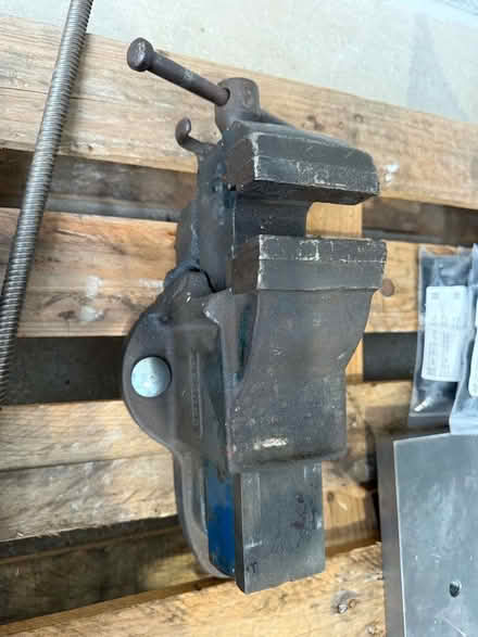 Photo of free Record vice, broken — for parts only. (Handsworth S13) #4