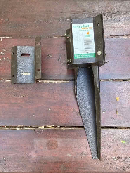 Photo of free Fencepost repair spur (Raynes Park (SW20)) #1