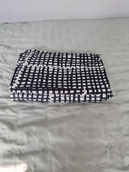 Photo of free Single duvet cover & 2 pillowcases (Matlock DE4) #1