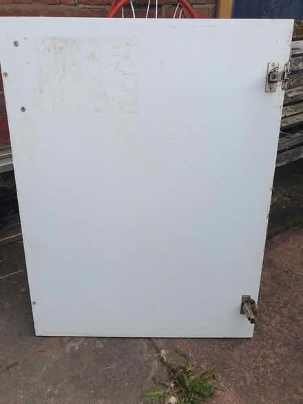 Photo of free Kitchen cupboard door with hinges (Old Trafford, M16) #3