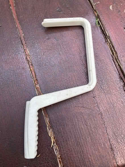 Photo of free This thing (Raynes Park (SW20)) #2