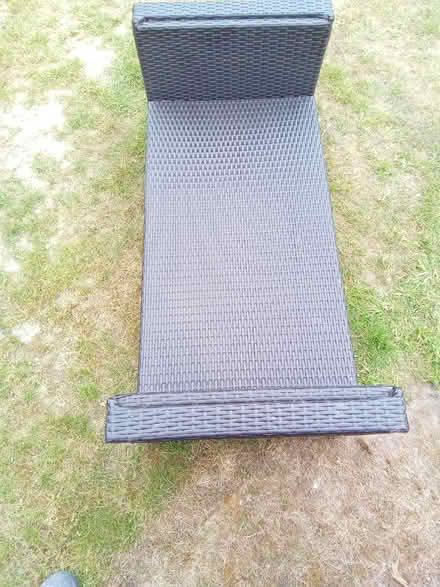 Photo of free Coffee table (Wainscott) #1