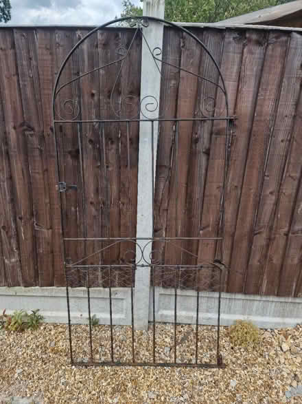 Photo of free 3ft x 6ft iron gate (Hornchurch) #1